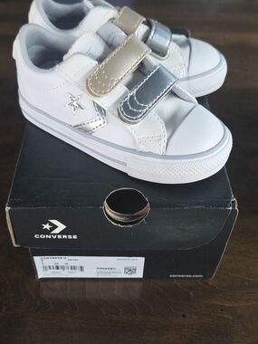 Converse Size 7 Toddler Kids White Sneakers with Metallic Silver & Gold Straps